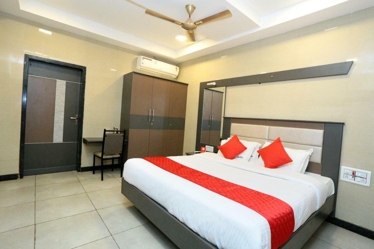 Oyo 18808 Hotel Rsn International Rameshwaram Exterior photo